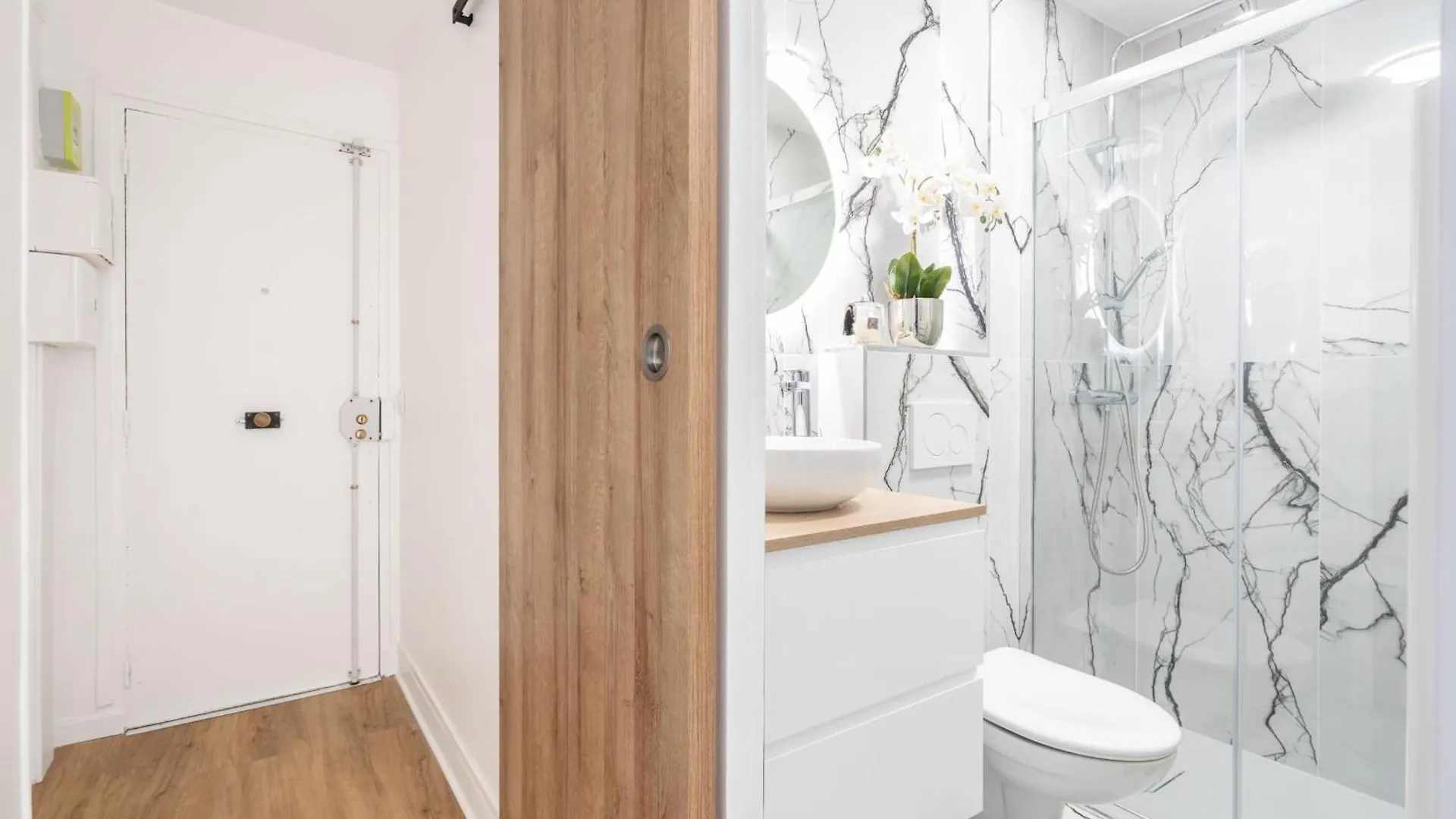 Bright Studio Near The Marais Apartment Paris